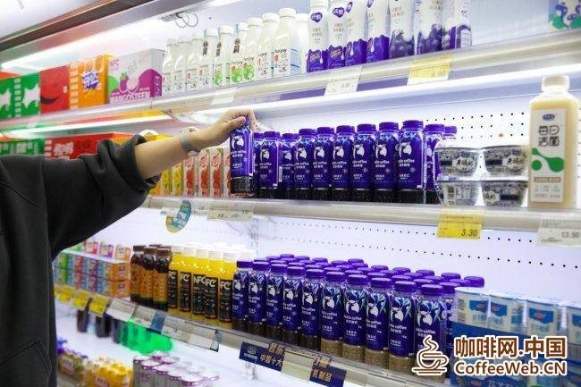 王一博代言瑞幸即享咖啡 三款即饮新品重磅上市Wang Yibo endorses Luckin Coffee's three ready to drink new products, which have been launched on a large scale